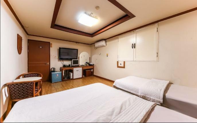 Prince Hotel Gwangju Metropolitan City Exterior foto